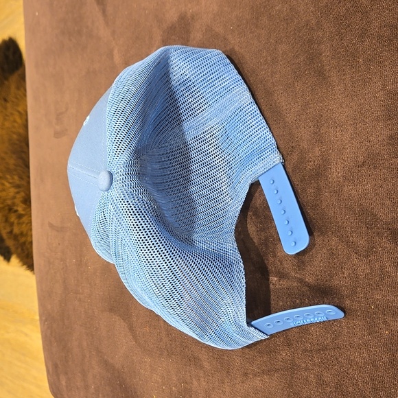 NWT Light blue Baseball Cap with embroidered🌹n gold # 42 on the front. - Picture 3 of 5